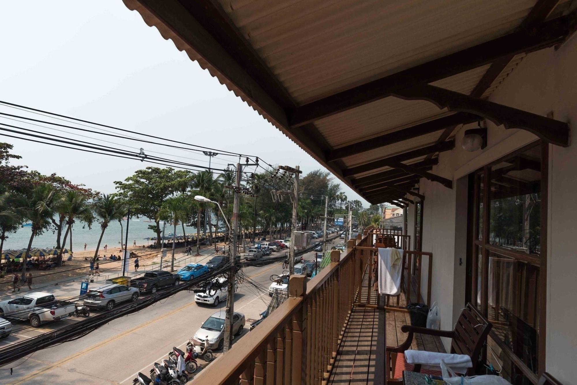 Jomtien Boathouse Hotel Pattaya Ngoại thất bức ảnh