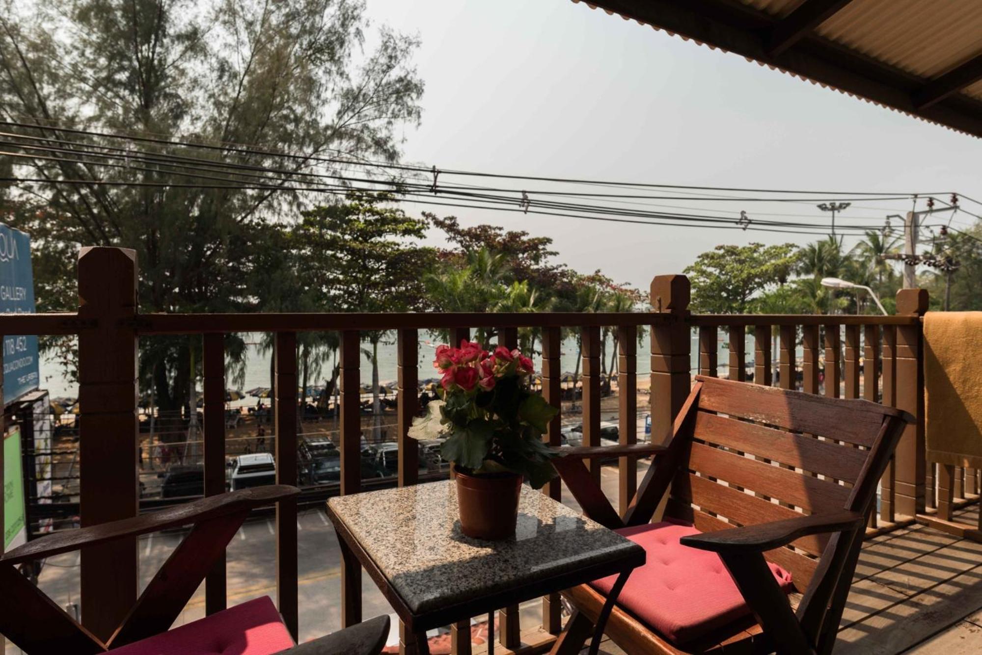 Jomtien Boathouse Hotel Pattaya Ngoại thất bức ảnh